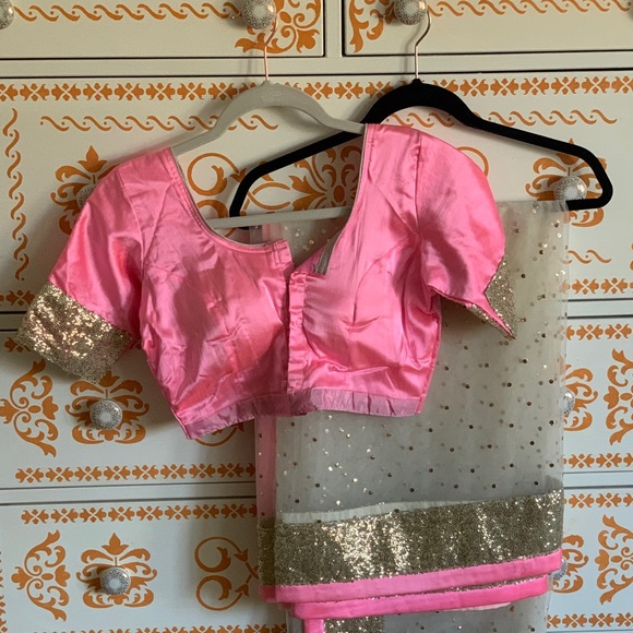 Saree & Blouse - Picture 1 of 6